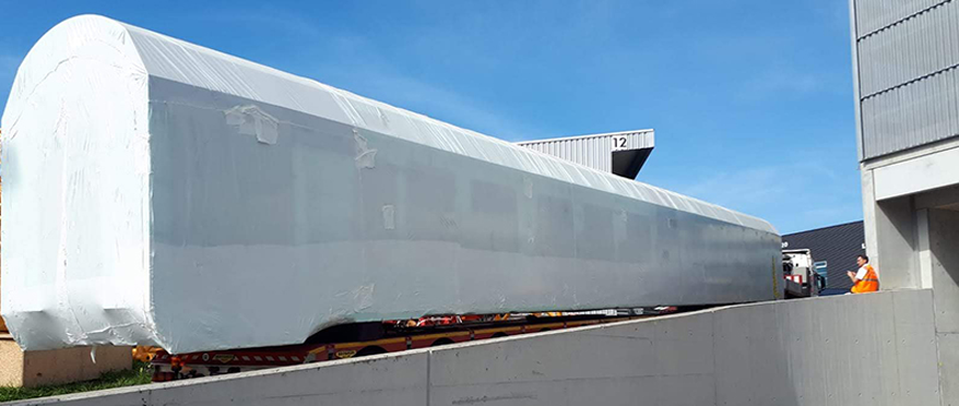 Transport eines Eisenbahnwagens