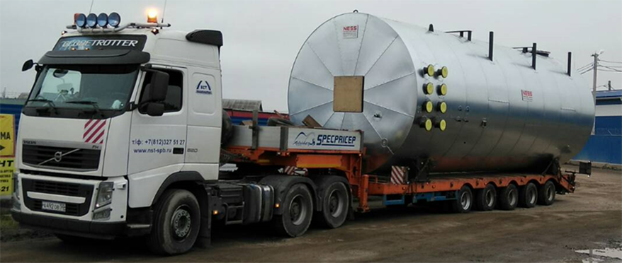 Internationaler multimodaler Transport von einem Produktionsbehälter 